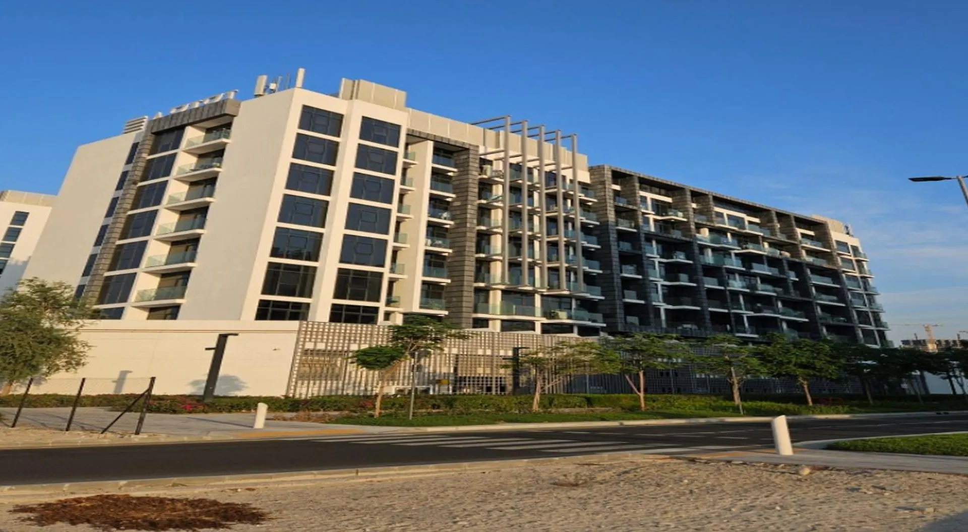 Appartement Amazing Studio In Azizi Riviera 9,City & Pool View Dubaï